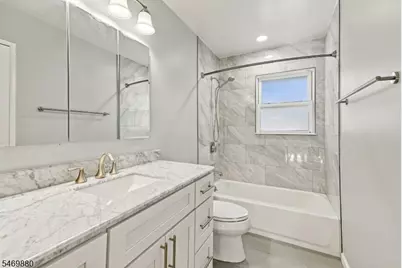 75 Tammy Pl, Woodbridge Township, NJ 08830 - Photo 13
