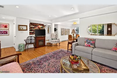 37 Gray St, Montclair, NJ 07042 - Photo 5