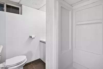 37 Gray St, Montclair, NJ 07042 - Photo 17