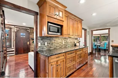 14 Balsam Pkwy, Sparta Township, NJ 07871 - Photo 15