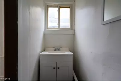 741 Highland Ave, Newark, NJ 07104 - Photo 27