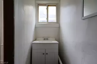741 Highland Ave, Newark, NJ 07104 - Photo 27