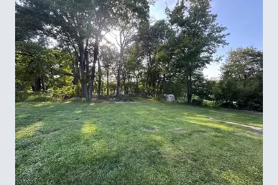 9 Church St #2, Hampton Boro, NJ 08827 - Photo 3