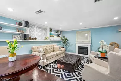 42 Emeline Dr, Hawthorne, NJ 07506 - Photo 39