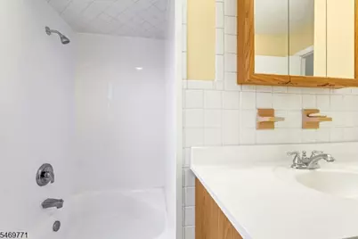 343 Wagaraw Rd, Hawthorne, NJ 07506 - Photo 37