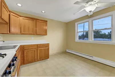 343 Wagaraw Rd, Hawthorne, NJ 07506 - Photo 33