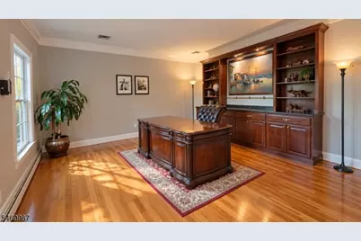 2 Concord Ct, Mahwah, NJ 07430 - Photo 7