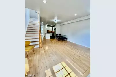 456 Hartford Dr, Nutley, NJ 07110 - Photo 9