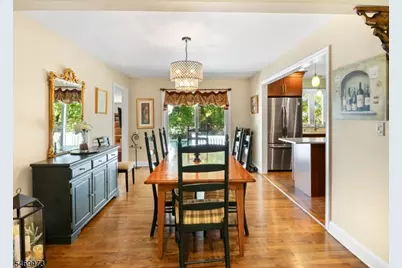 63 Sun Valley Way, Morris Plains, NJ 07950 - Photo 9