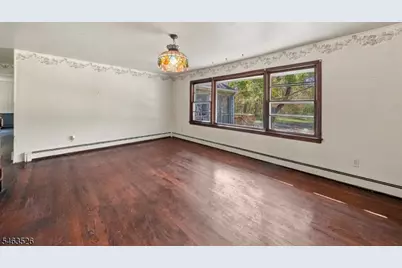 381 Drakestown Rd, Washington Township, NJ 07853 - Photo 5