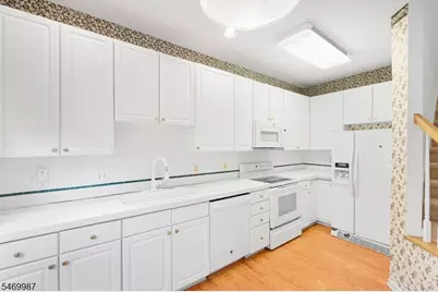 45 Four Oaks Rd, Bedminster Township, NJ 07921 - Photo 9