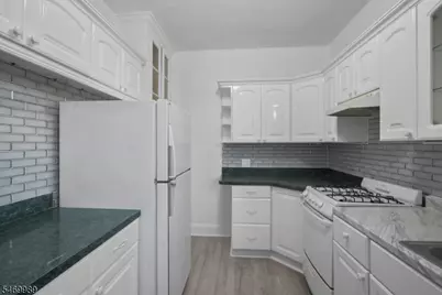 33 62nd St #5, West New York, NJ 07093 - Photo 3