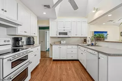 609 E Prospect St, Hackettstown, NJ 07840 - Photo 9