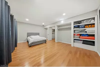 6102 N Oaks Blvd, North Brunswick Township, NJ 08902 - Photo 27