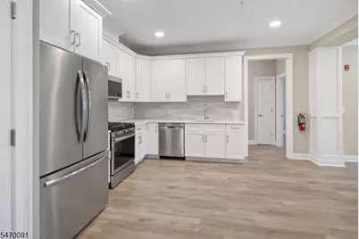 50 Mount Bethel Rd #105, Warren Township, NJ 07059 - Photo 3