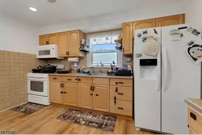 47 Emma Pl, Clifton, NJ 07013 - Photo 7