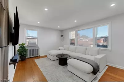 47 Emma Pl, Clifton, NJ 07013 - Photo 15