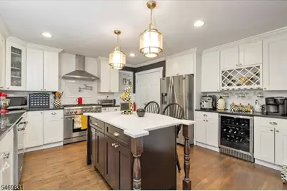 1333 Evergreen Ave, Plainfield, NJ 07060 - Photo 9
