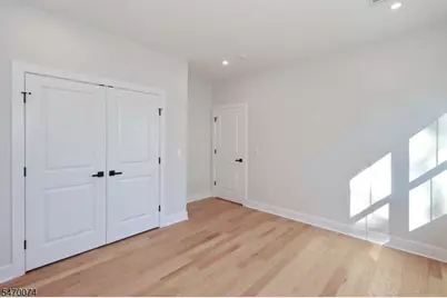 22 Columbia Ave, Kenilworth, NJ 07033 - Photo 13