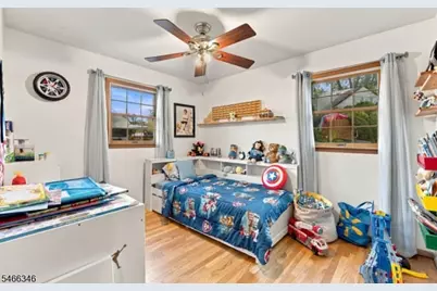 2 Keegan Pl, Sayreville, NJ 08872 - Photo 17