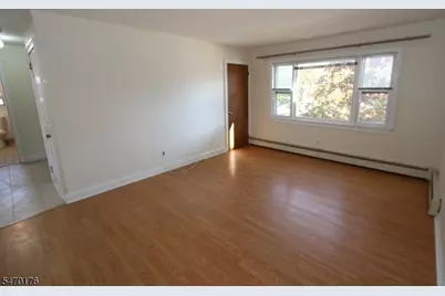 380 Lincoln Ave, Hawthorne, NJ 07506 - Photo 7