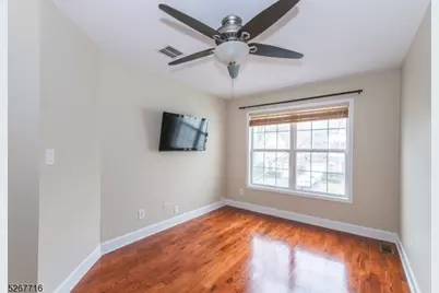 124 Stratford Dr, Nutley, NJ 07110 - Photo 21