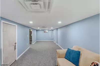 33 Hillside Dr, Totowa, NJ 07512 - Photo 21