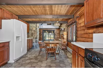 2 Lois Ln, Hampton Boro, NJ 08827 - Photo 17