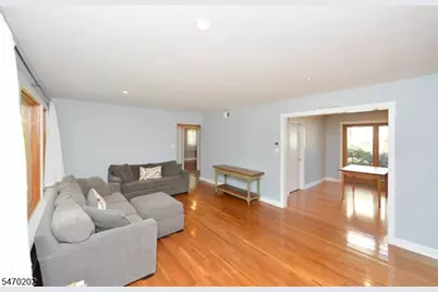 5 Beekman Pl, Glen Rock, NJ 07452 - Photo 5