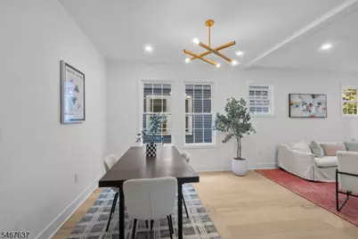 30 Irving St, Montclair, NJ 07042 - Photo 11