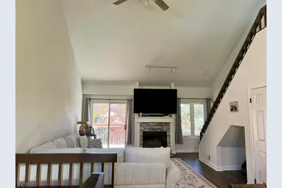 18 Pine Hollow Court, Jefferson Township, NJ 07438 - Photo 3