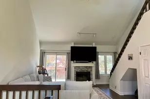 18 Pine Hollow Ct, Jefferson Township, NJ 07438 - Photo 3
