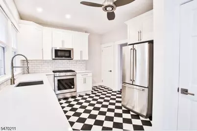 17 Walnut St, Summit, NJ 07901 - Photo 3