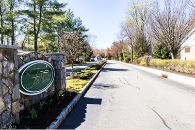 6 Oakmont Ct, Livingston, NJ 07039 - Photo 1