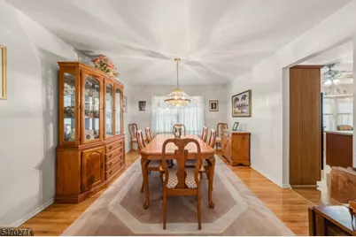 144 S Cliff Rd, Woodbridge Township, NJ 07067 - Photo 7