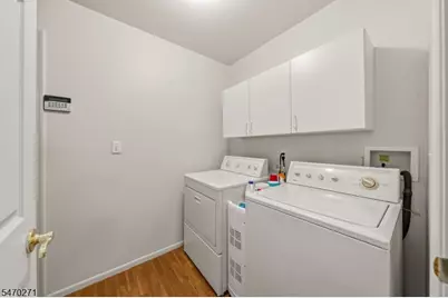 144 S Cliff Rd, Woodbridge Township, NJ 07067 - Photo 11