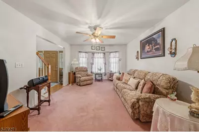 144 S Cliff Rd, Woodbridge Township, NJ 07067 - Photo 5