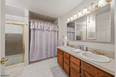 144 S Cliff Rd, Woodbridge Township, NJ 07067 - Photo 17