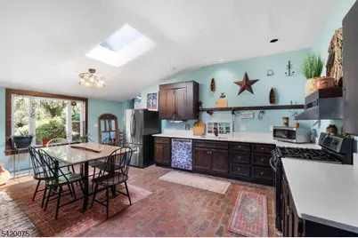 1101 Washington Valley Rd, Bridgewater, NJ 07920 - Photo 3