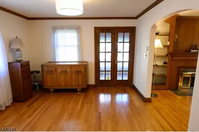 736 Lynmar Way, Union Township, NJ 07083 - Photo 5