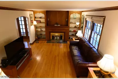 736 Lynmar Way, Union Township, NJ 07083 - Photo 7