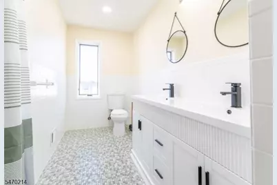 7 Washington Ave #1, Manville, NJ 08835 - Photo 9
