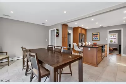 8 Trowbridge Rd, Morris Plains, NJ 07950 - Photo 9