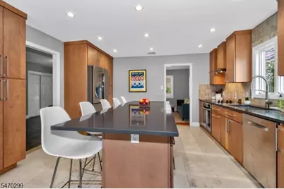 8 Trowbridge Rd, Morris Plains, NJ 07950 - Photo 3