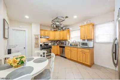 289 Millard Ave, Hillside, NJ 07205 - Photo 15