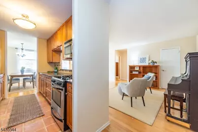 530 Valley Rd #6G, Montclair, NJ 07043 - Photo 15