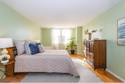 530 Valley Rd #6G, Montclair, NJ 07043 - Photo 17