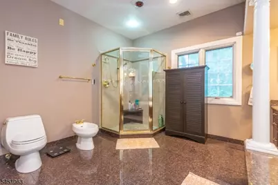 18 Nathan Dr, Montville Township, NJ 07082 - Photo 11
