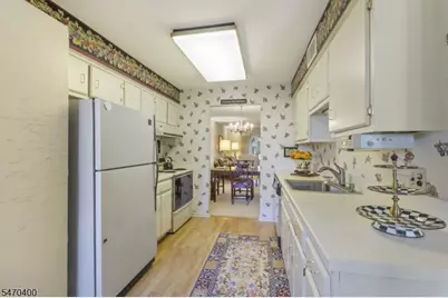 900 Valley Rd #3, Clifton, NJ 07013 - Photo 3