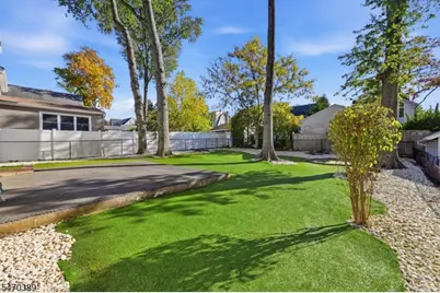 15 Brentwood Dr, Verona, NJ 07044 - Photo 23